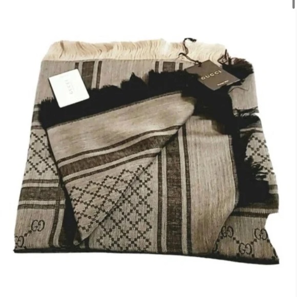 Gucci Wool/Silk Scarf/Pashmina - Picture 3 of 5